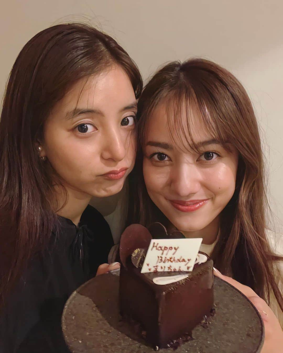 新木優子さんのインスタグラム写真 - (新木優子Instagram)「👼まりちゃん誕生日おめでとう♡ これからもそのスマイルで皆んなを幸せにして下さい☺️ 大好きだよ♡」7月28日 21時54分 - yuuuuukko_