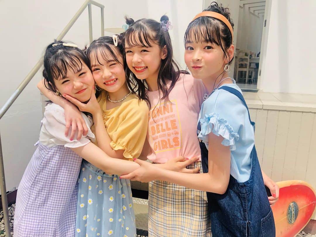 ニコ☆プチのインスタグラム：「🌺🌈☀️🏄‍♀️  夏はまだまだこれから~~‼︎❤️‍🔥❤️‍🔥  #小松崎ふたば #滝口芽里衣  #星名ハルハ #星乃あんな」