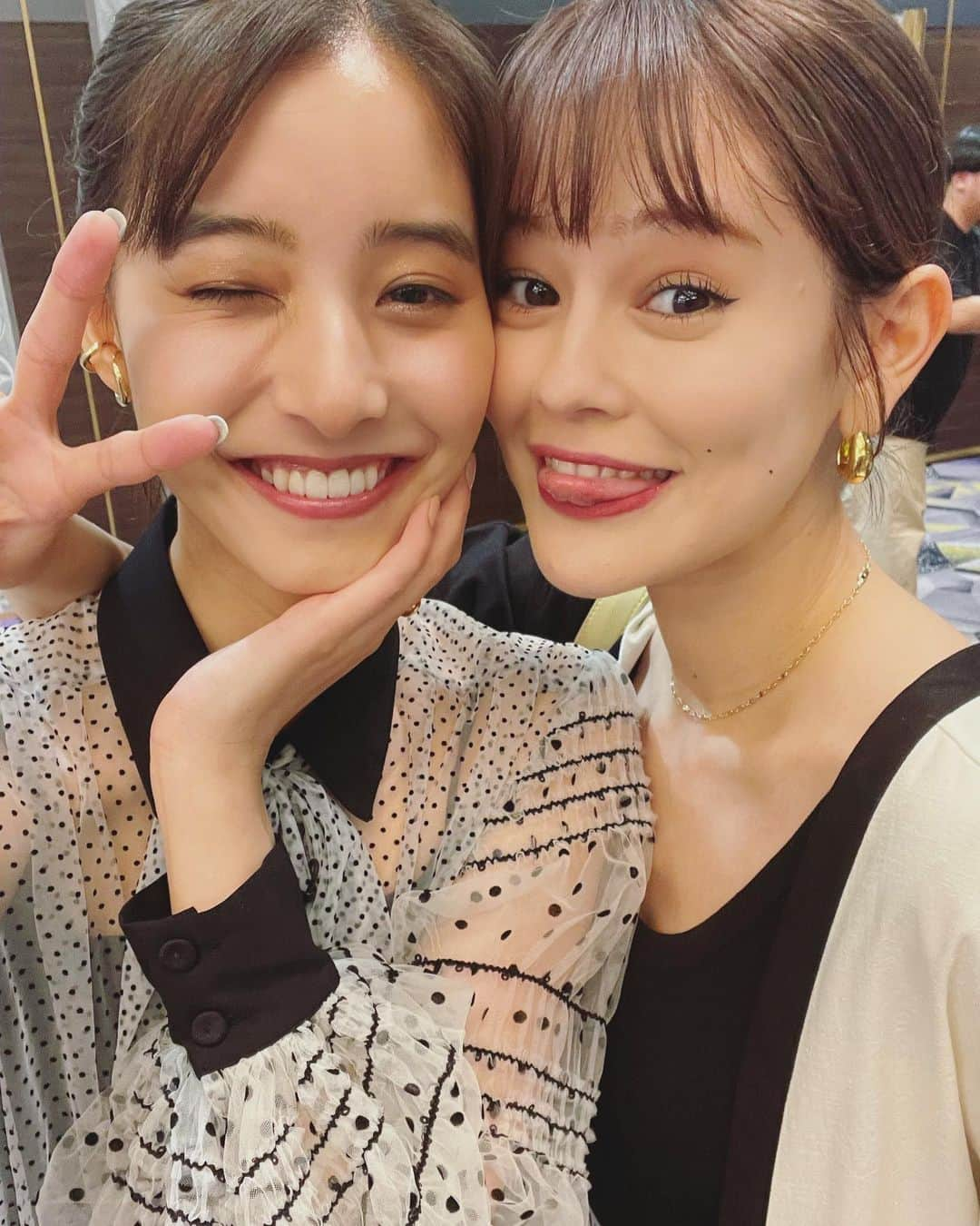 新木優子さんのインスタグラム写真 - (新木優子Instagram)「ゴチ２時間スペシャルありがとうございました☺️ ピタリ賞当てたかったなぁ、、 また絶対リベンジできますように✊🏻☺️  そして友達として出てくれたemma♡ 友達を呼ぶ収録は初めてでしたがすっごく楽しかったし何よりも会えて嬉しかった♡ 来てくれて本当にありがとう🥰  ぽーちゃんとも久しぶりに会えて嬉しすぎる収録でした☺️」7月29日 21時40分 - yuuuuukko_