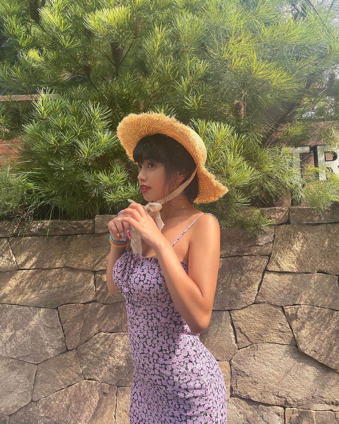 Mayuriさんのインスタグラム写真 - (MayuriInstagram)「I LOVE SUMMER🍧👙🌺💦 . #夏だね〜 #麦わら帽子なんて被っちゃって #夏だね〜だね #みんなとの危険な夏スタートだね #それは #最近早寝早起きで本当いい #早起きってのが1番いい #めちゃくちゃいい #起きて、あ〜まだ6時か〜♡のときが #1番幸せここさいきん #マユリの頭の中」7月29日 22時22分 - mayurinn0319