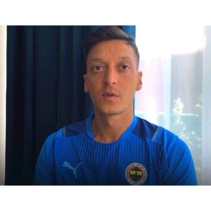 メスト・エジルのインスタグラム：「#YangınıÖnle 🌳🌲🙏🏼 @ogmgovtr」