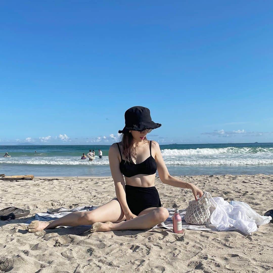 Ruuのインスタグラム：「🌊🌊🌊 冬生まれだけど夏が1番好き。🌞」