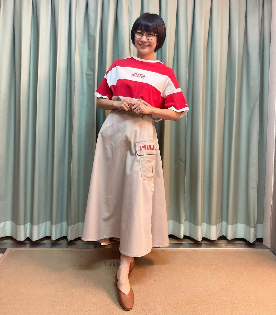 時東ぁみさんのインスタグラム写真 - (時東ぁみInstagram)「昨日の講演会&ディスカッションの衣装☆ ・ 5分の間に着替えて、写真撮ったにしては焦ってるように見えないねw 早替え間に合ってよかったです！！ ・ 昨日足を運んでくれたみなさんありがとうございました☆ ブログやFacebookに内容は載せてますので、チェックしてくださいね！ ・ #時東ぁみ #講演会 #ディスカッション #防災士 #防災 #避難 #分散避難 #日本青年会議所  #jci #西東京市 #田無  #コール田無 #防災ソング #オッケーbousai #歌って踊る #楽しく防災  #防災イベント #衣装 #トップス #tops #スカート #skirt #milkfed #ミルクフェド #靴 #バレエシューズ #ヒラキ #メガネ #glasses #steady」7月30日 7時08分 - amitokito