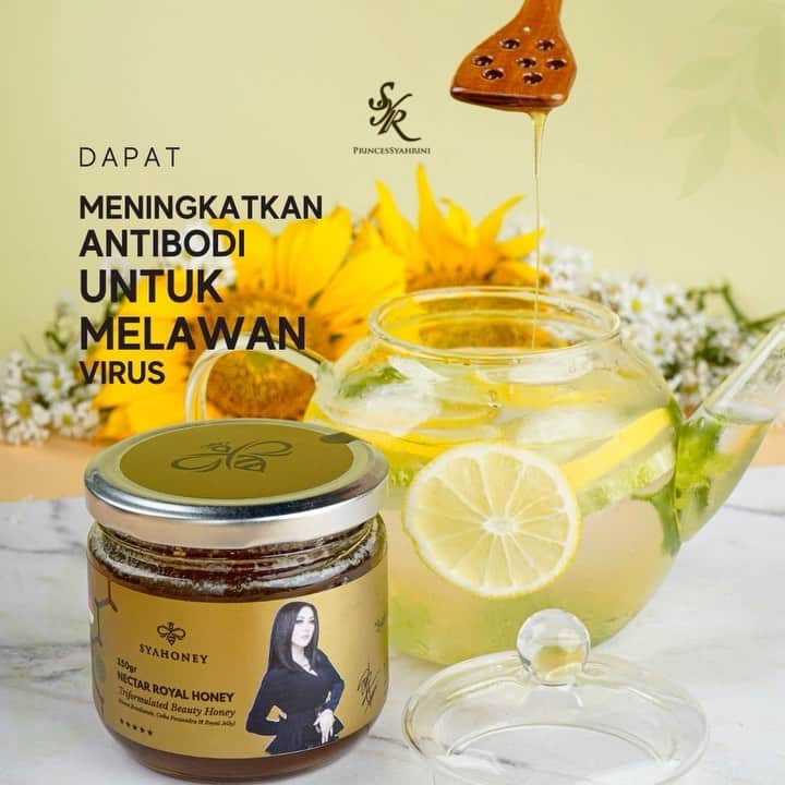 Syahriniのインスタグラム：「• Jangan Lupa Selalu Mengkonsumsi Madu “ SYAHONEY “ Setiap Hari,  …  Hari Hari Kamu Akan Selalu Syehattt…Syantiekkk…Syegarrr, Dengan Rutin Minum Madu @syahoneyofficial  …  ~ SYAHONEY DARI SYAHRINI ~  _________________ 𝓢𝓨𝓡 _________________  #PrincesSyahrini #Syahoney」