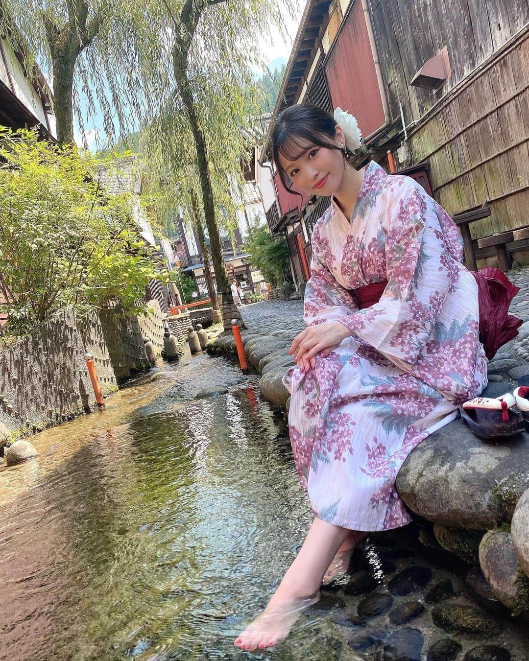 清里千聖さんのインスタグラム写真 - (清里千聖Instagram)「. 夏が来た🥺🎐💕  撮影で初めての #郡上 にきました💗  #浴衣 #やなかこみち #🎐」7月30日 14時46分 - chiseikiyosato