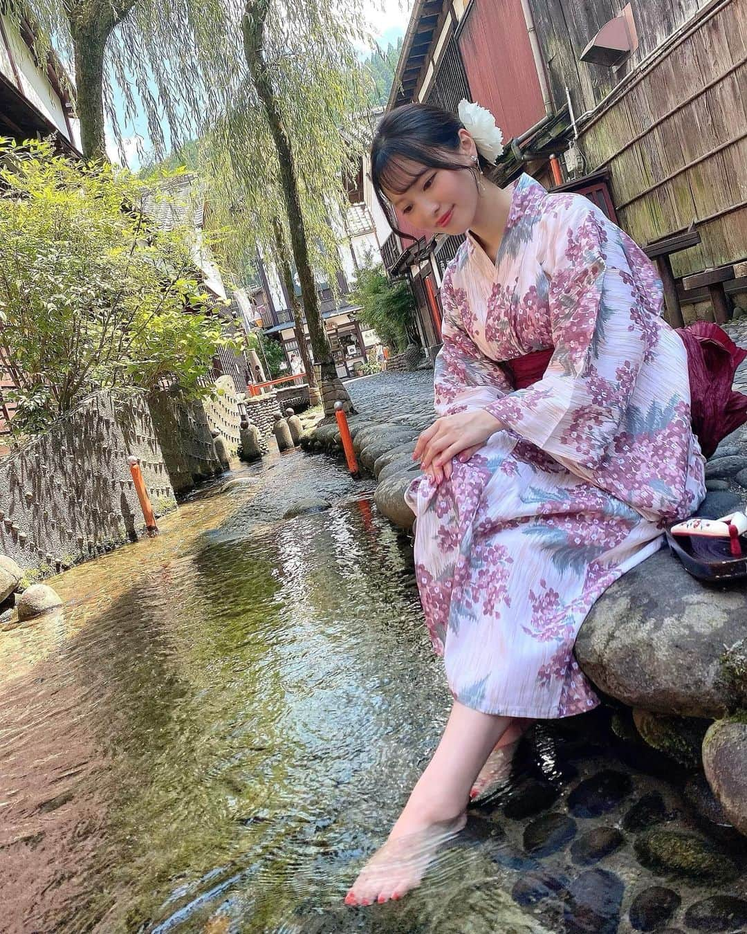 清里千聖さんのインスタグラム写真 - (清里千聖Instagram)「. 夏が来た🥺🎐💕  撮影で初めての #郡上 にきました💗  #浴衣 #やなかこみち #🎐」7月30日 14時46分 - chiseikiyosato