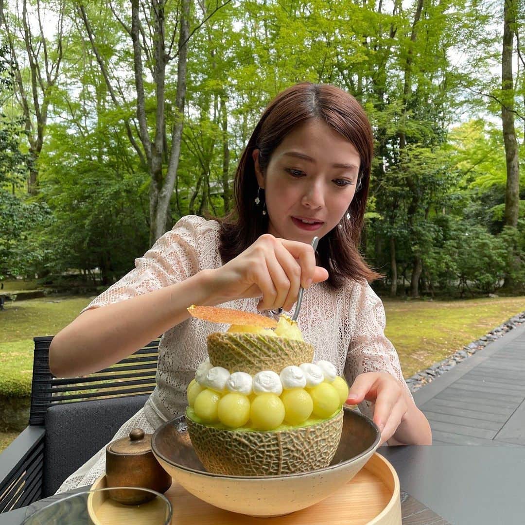 朝日放送「おはよう朝日土曜日です」さんのインスタグラム写真 - (朝日放送「おはよう朝日土曜日です」Instagram)「京都の涼し〜いスポット🎐 #おはよう朝日土曜日です#おは土#ABCテレビ #小椋寛子#女と男市川 #土日どーする #京都#涼スポット#嵐山#竹林の小径#祇王寺#苔#アマン京都#メロンかき氷🍈#京都水族館#クラゲワンダー #7月31日放送」7月30日 18時03分 - ohado6ch