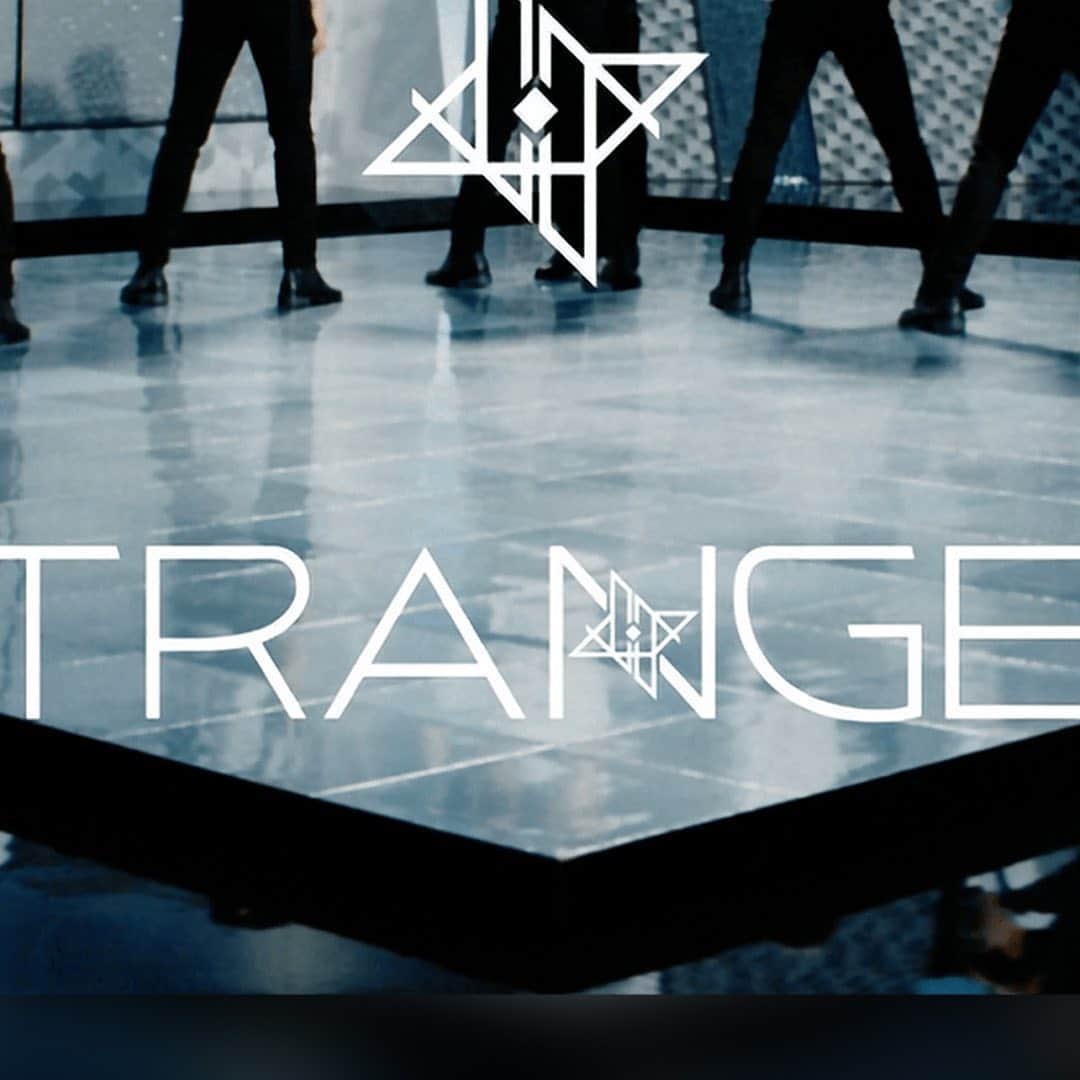【公式】JO1さんのインスタグラム写真 - (【公式】JO1Instagram)「JO1 4TH SINGLE “STRANGER” 'REAL' Official MV公開 (https://youtu.be/BMG_ZlqwOZM)  #JO1 #STRANGER #REAL」7月30日 19時03分 - official_jo1