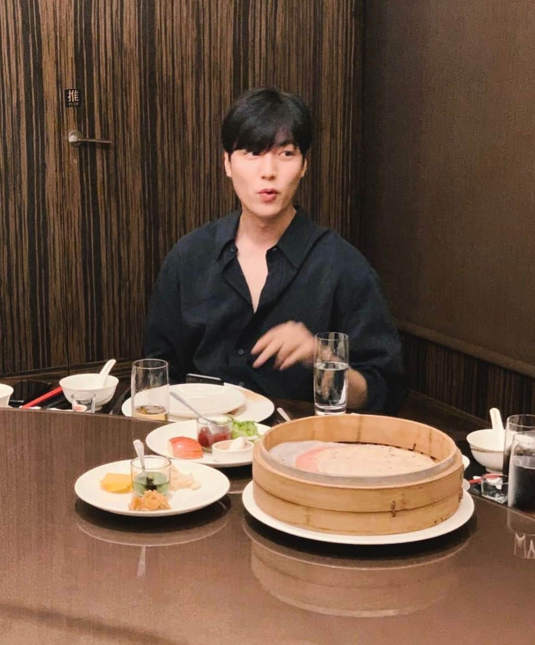 イ・ミンホさんのインスタグラム写真 - (イ・ミンホInstagram)「당신의 반응을 설명 😂」7月31日 0時24分 - account.leeminho