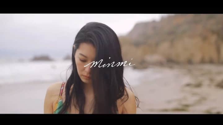 のインスタグラム：「大好きなMINMIさんの新曲C loverのMVに出演させて頂きました🥰 続きはyoutubeで見てね！素敵な歌声に切ない失恋ソング。たくさんの人に届きます様に。 そして、また形は違うけどこうやって一緒に仕事が出来て楽しかったですたいちゃん！ありがとう。 I am so honored to be a part of her MV. I grew up listening to her songs.  . Song: @minmidesu ft. @tomospice  Direct: @kenhonjo  MUA: @minahohairmakeup BTS Camera: @nnaaoo.tt」
