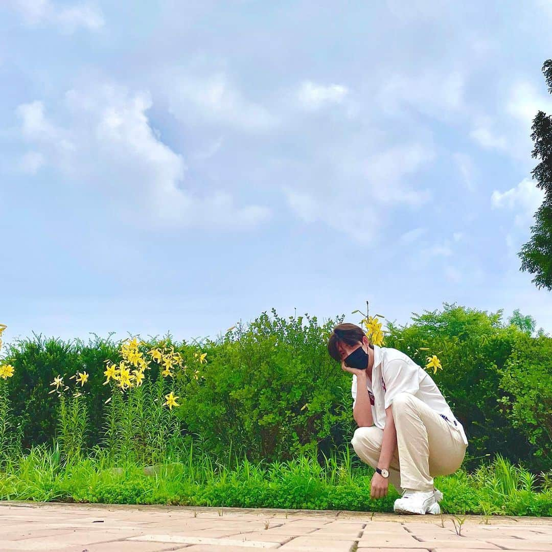 エスクプスさんのインスタグラム写真 - (エスクプスInstagram)「🍀🌼」7月7日 11時10分 - sound_of_coups