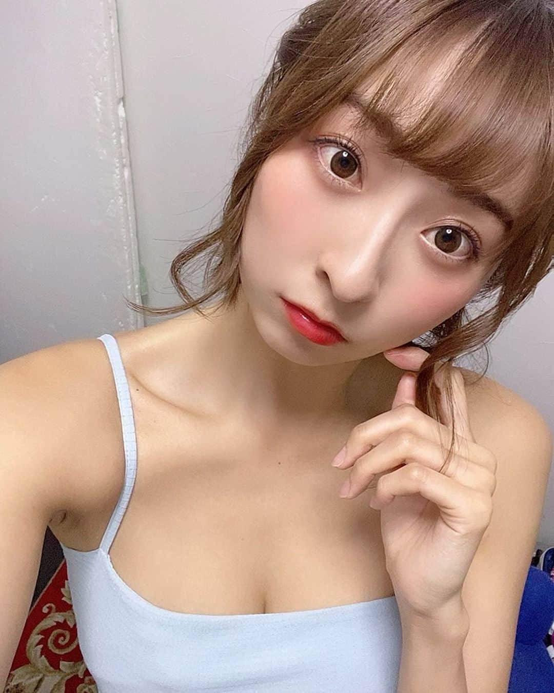 のインスタグラム：「7月のさきちぃと会えるイベント⛱ こんな感じだよ❣️❣️❣️  いっぱい愛に来てね🥰💕🌈 ⬇️⬇️⬇️  ♡♥♡♥♡♥〖咲famスケジュール〗♥♡♥♡♥♡ ♥️7/18(日)18時～｢おしえて！さき先生｣リリイベ📀 ♥️7/21(水)新作DVD｢咲との秘密な情事｣発売📀💕 ♥️7/22(木)大阪モーメント撮影会 ♥️7/23(金)💮はなまる名古屋撮影会💮 ♥️7/24(土)東海パチンコ来店予定 ♥️7/31(土)💮はなまる東京団体撮影会💮 ♡♥♡♥♡♥♡♥♡♥♡♥♡♥♡♥♡♥♡♥♡♥♡  〖発売中の作品・掲載〗 ⭐️4/20(水)新作DVD&BD｢おしえて！さき先生｣発売  ⭐️7/1(木)週刊実話7/15号表紙掲載 . . . . #japanesegirl #萌 #模特 #粉我 #动漫 #扎心了#맞팔 #东京 #몸스타그램 #เซ็กซี่ #น่ารัก #น่ารักจัง #ประเทศญี่ปุ่น #エロスタグラム #インスタグラビア #Instagravure #緒方咲 #グラドル摩天楼 #セクシー #sexy #instalove #follow #グラビア #like #gravure #ootd #style #sexybody」