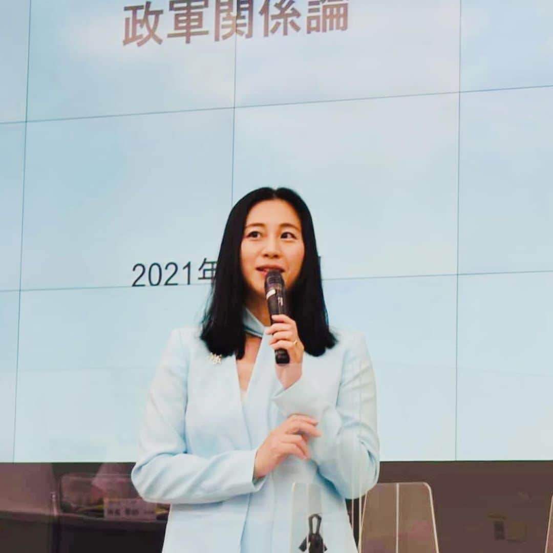 のインスタグラム：「航空自衛隊幹部学校で半期に一度もっている授業。今日は2時限にわたりお話ししました。 学校長以下、自衛隊の優先接種枠でワクチン接種を終えつつあるようで何よりでした。」