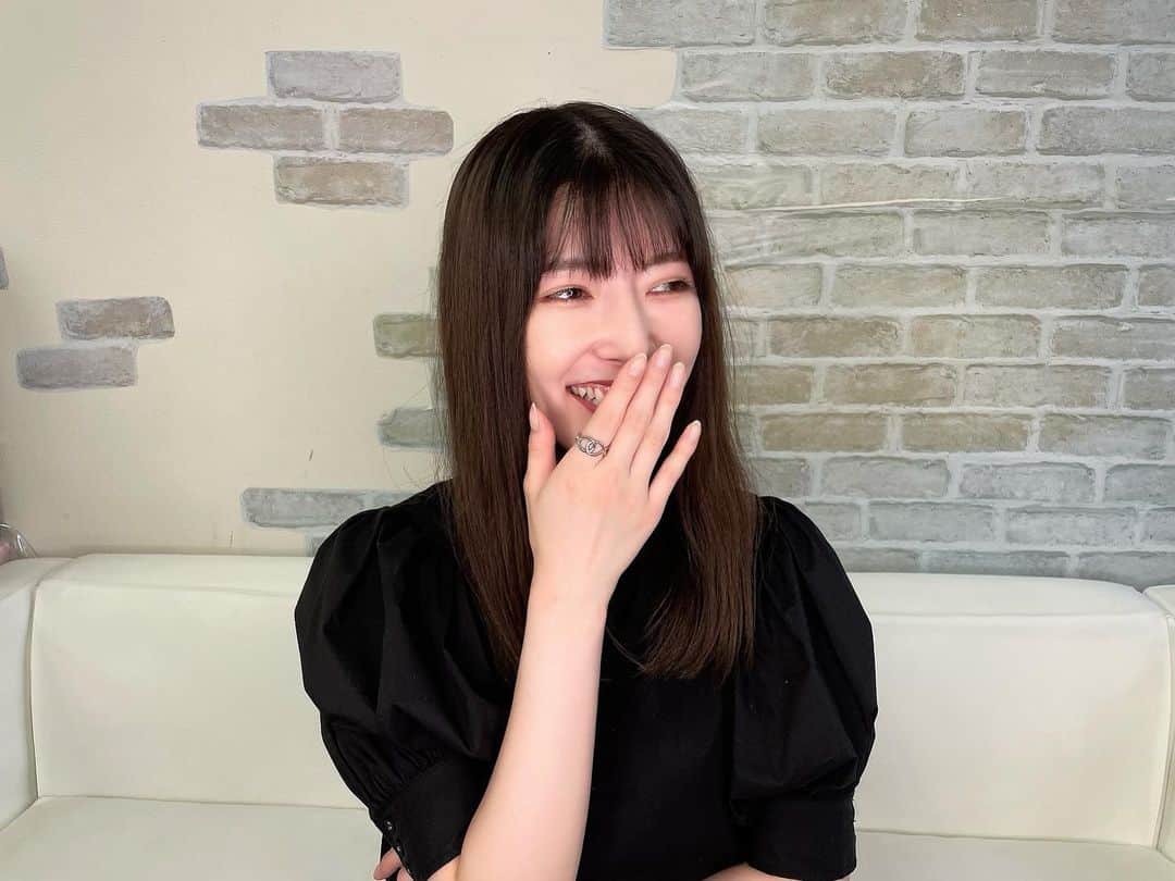 日下部美愛のインスタグラム：「YouTube始めます！！！ ずっとやるやる詐欺し続けてきたYouTube ついにチャンネル開設しました！ 待ってると言ってくれたみんなお待たせしました 絶対チャンネル登録して〜〜〜〜❕❕ 編集死ぬほど大変だったので見て、、 URLストーリーに貼ります！  サムネとボツになったサムネ候補写真！  #YouTube  #japan #model #me #hair #fashion #fashionblogger #makeup  #followme #instagood #camera #instadaily #dailylook #한국 #한국머리 #맞팔 #사진 #데일리」