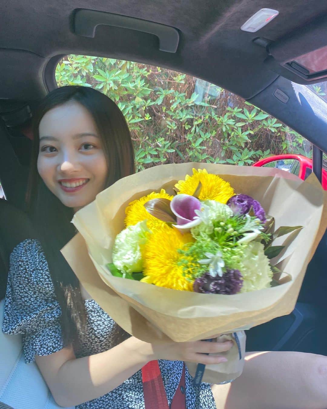 青山舞莉のインスタグラム：「💐  #ミーの毎日」