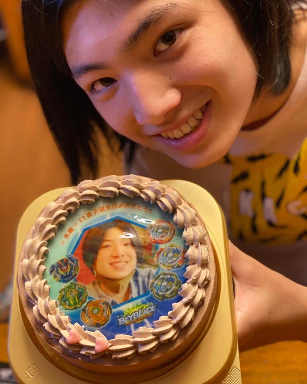 片桐仁のインスタグラム：「長男太朗、今日誕生日。17歳。 #ベイブレード　#七夕」