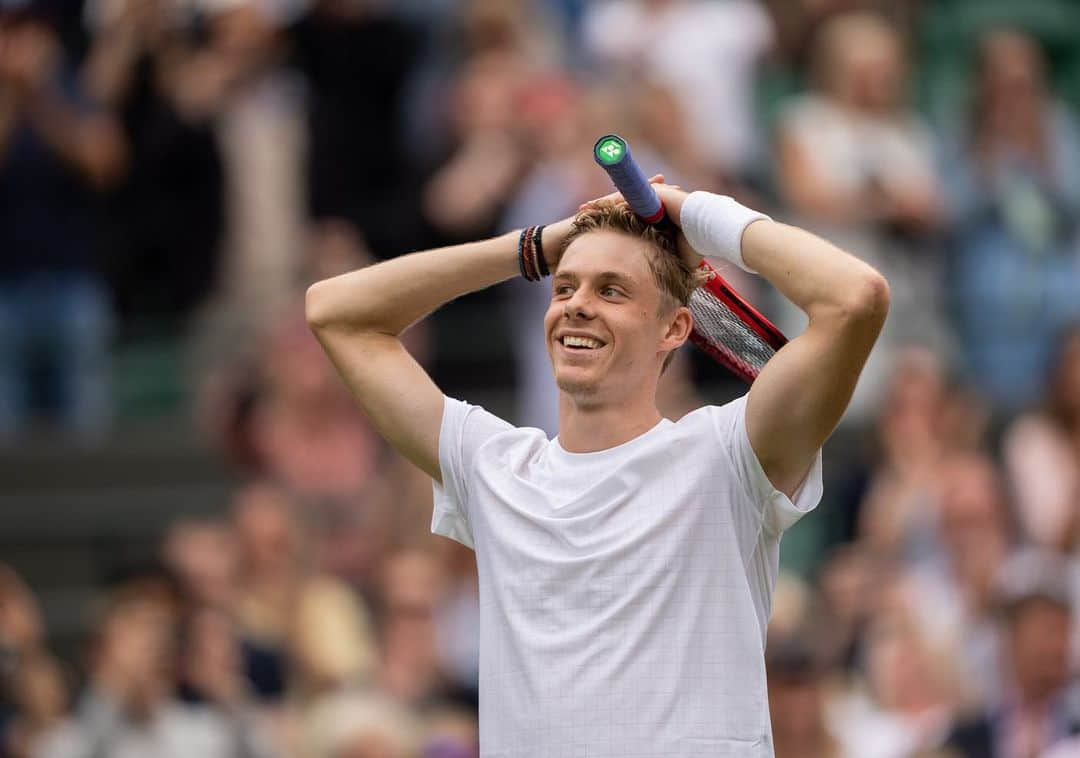 デニス・シャポバロフさんのインスタグラム写真 - (デニス・シャポバロフInstagram)「What a moment ❤️ 📸: @wimbledon」7月8日 1時18分 - denis.shapovalov