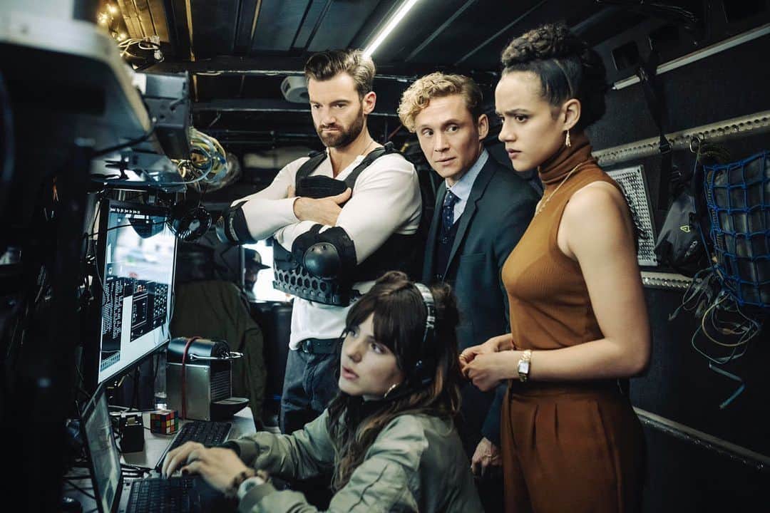 ナタリー・エマニュエルさんのインスタグラム写真 - (ナタリー・エマニュエルInstagram)「Meet the Army of Thieves. 💰🔐💰🔐  The action-packed prequel to Zack Snyder's Army of the Dead, directed by and starring Matthias Schweighöfer, is coming soon to Netflix.   #ArmyOfThieves   @matthiasschweighoefer @nathalieemmanuel @stuartmartin @rubyofee @guzkhanofficial」7月8日 7時36分 - nathalieemmanuel