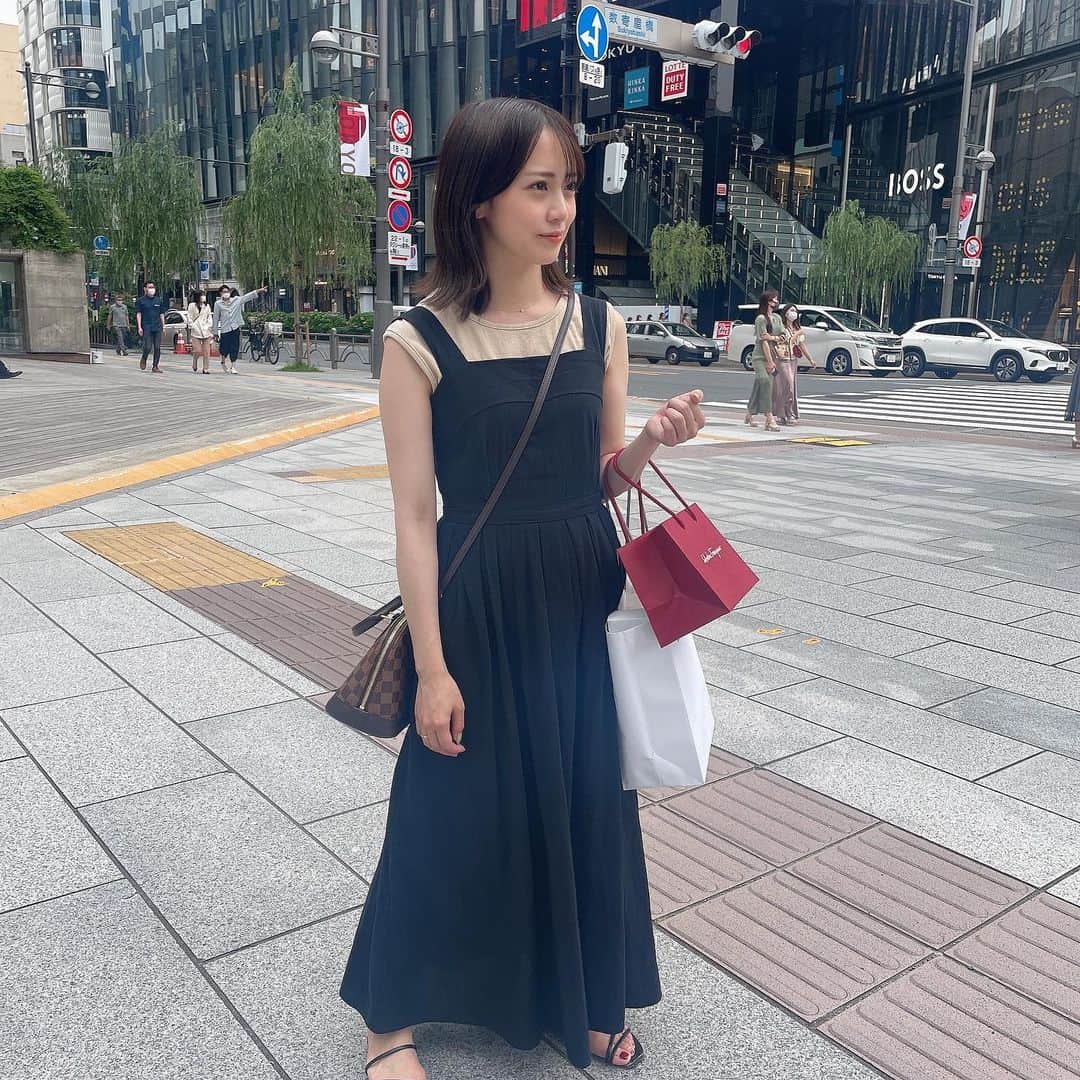 奥仲麻琴さんのインスタグラム写真 - (奥仲麻琴Instagram)「お買い物した日☕️ @kol.japan のトップスはこの夏インナーとしても大活躍してます。 ワンピースは @lashiku.jp ☺︎」7月8日 18時49分 - okunaka_makoto