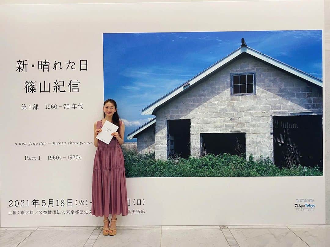 のインスタグラム：「『新・晴れた日 篠山紀信』展へ😊  紀信さんが撮る60年の歴史にしびれました。  #篠山紀信 #新晴れた日 #写真展 #shinoyamakishin  #photoexhibition」