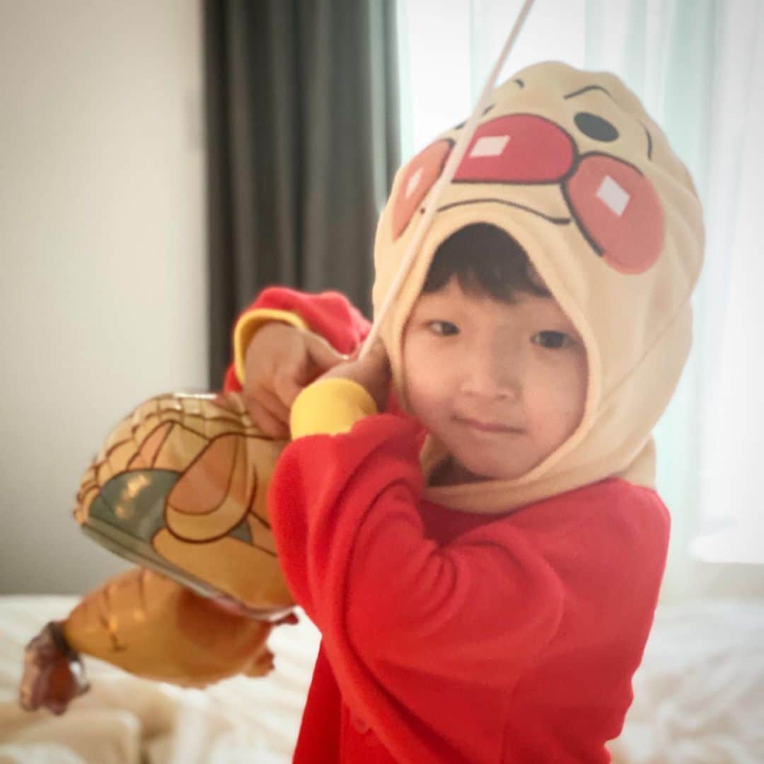 中村獅童さんのインスタグラム写真 - (中村獅童Instagram)「君もコスプレ好きなのね #アンパンマン #陽喜」7月8日 14時50分 - shido_nakamura