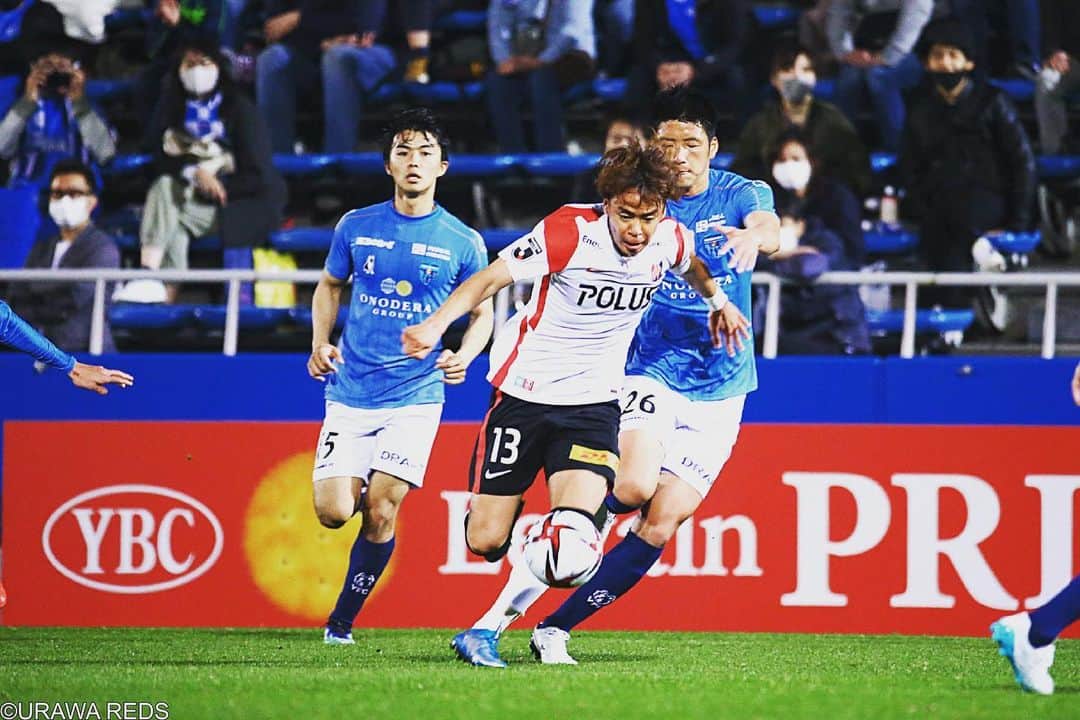 伊藤涼太郎のインスタグラム：「浦和レッズの関係者の皆さん 水戸ホーリーホックに期限付き移籍する事になりました。 浦和の勝利に貢献出来ない事、こんなにも熱いサポーターのみなさんの前でプレーできなかった事、正直めちゃくちゃ悔しいです。 でも、この決断を信じて、自分を信じてもっと強くなってきます！ #伊藤涼太郎 #浦和レッズ #水戸ホーリーホック」
