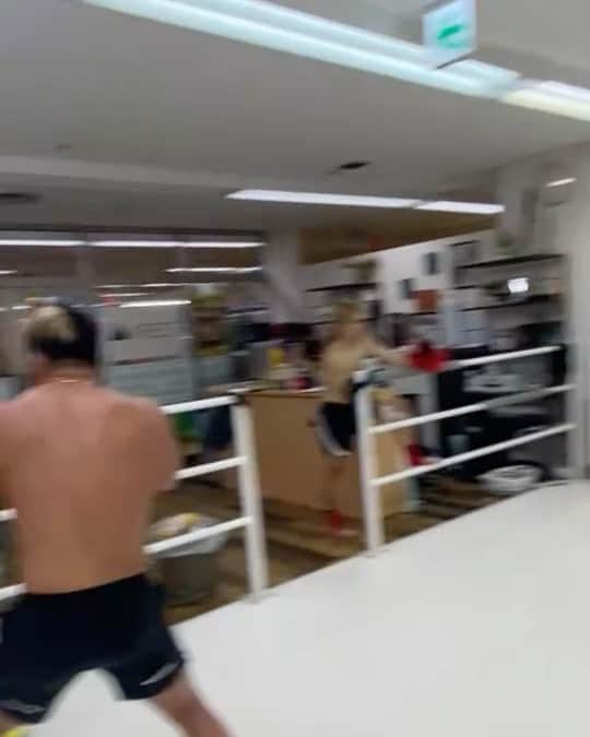 愛鷹亮のインスタグラム