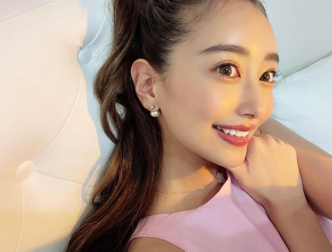 のインスタグラム：「👱🏾‍♀️💘 最近はハーフアップオールバックスタイルにハマってます🎀  . どうですか👶🏼👶🏼」
