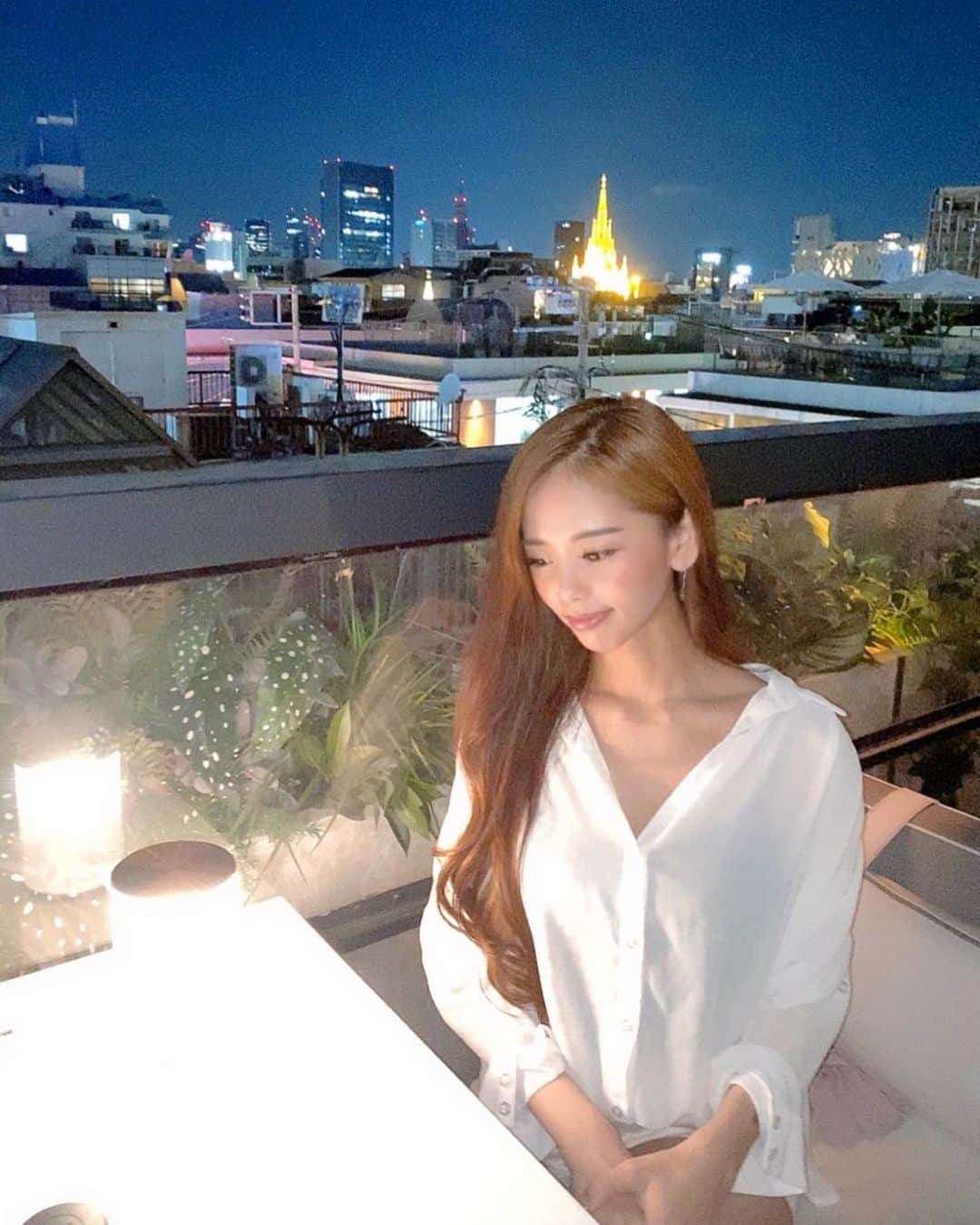 𝐀𝐬𝐚𝐤𝐮𝐫𝐚𝐌𝐢𝐰𝐚 のインスタグラム：「🛕 恋せよ、おやじ女子。 . . #mercerbrunch #mercerbrunchterracehousetokyo #launch #cafeterrace #マーサーブランチ #表参道 #カフェ #テラス #セントグレース大聖堂 #ラストシンデレラ #篠原涼子美しい」