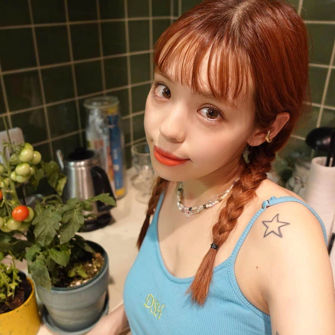 瀬戸あゆみさんのインスタグラム写真 - (瀬戸あゆみInstagram)「今週のYouTubeは、 #ayumi_kitchen 🍅🥑🌿 お気に入りキッチンの紹介と、夏の冷製パスタのレシピ公開です。  観てくださいっ！」7月8日 23時05分 - setoayumi