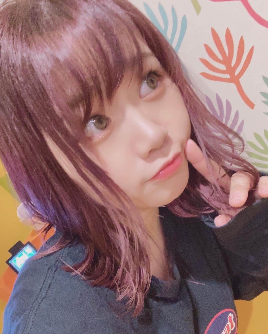 川﨑由意さんのインスタグラム写真 - (川﨑由意Instagram)「🍙💓  ピンクらしき色にした！ 髪も多少切ったよ！  #イメチェン  #カラー  #カット  #イルミナカラー」7月8日 23時06分 - yui533