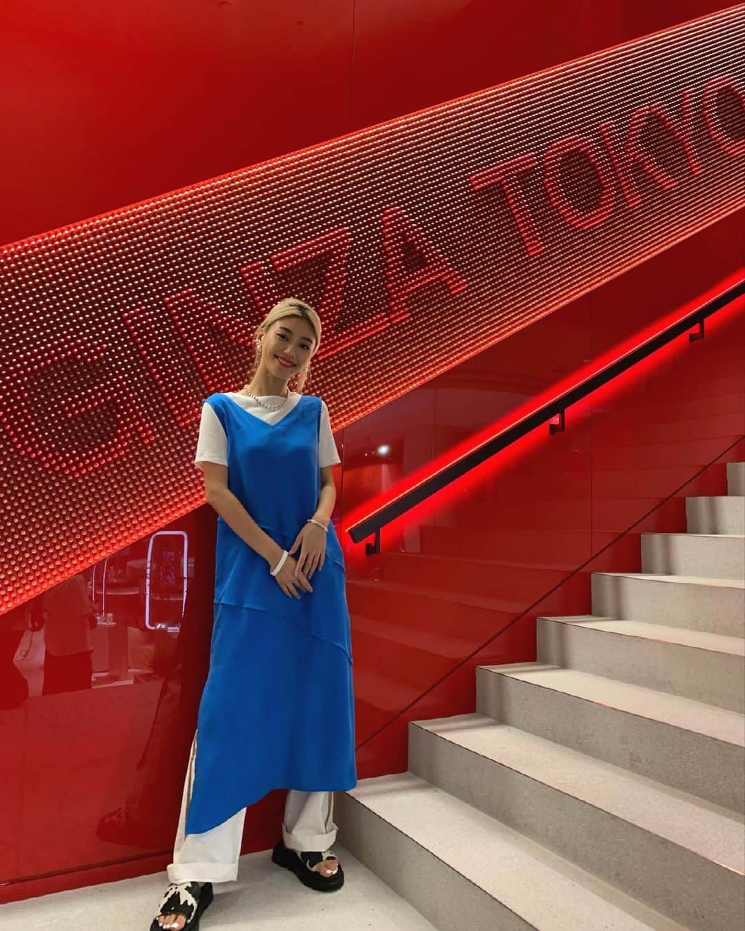 松本優のインスタグラム：「. . 本日は @shiseido_gfs.ginza さんにてライブ配信ご覧いただきありがとうございました💙 一周年記念イベントにご招待いただきいろんな体験をさせていただきました！ . 五感を体験でき、美に対する意識がとてもアップしました🔥 ライブ配信見逃した方は公式のアカウントチェックしてみてね✌️ . 様々なコンテンツがあって凄く楽しかったです🥺 . スタッフの皆様も素敵な方ばかりで和気あいあいとライブ配信あっというまでした☺️ . #shiseido#資生堂#イベント」