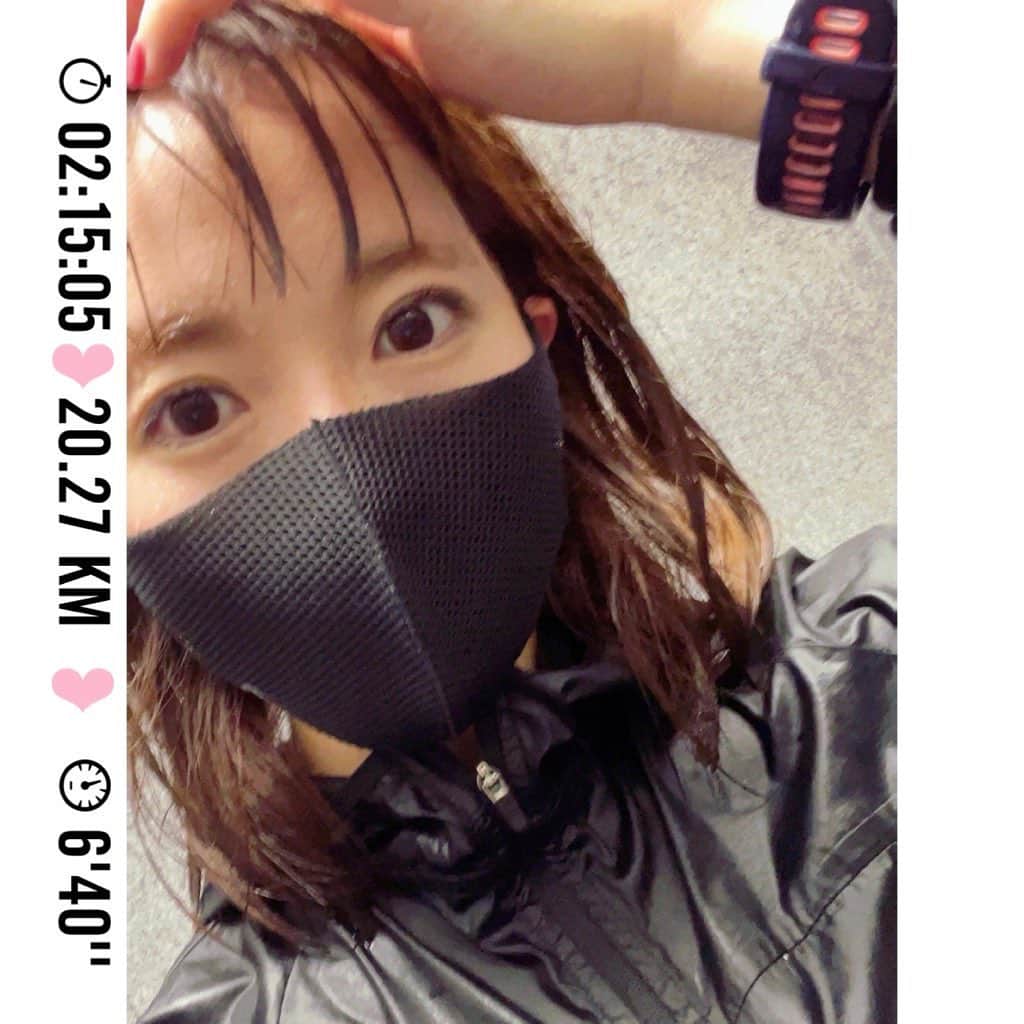 長谷川朋加のインスタグラム：「♡  ✎५⋆*{ シャワーラン🏃‍♀️🚿 } ୨୧-------------------------------- ୨୧  おはようございます☀️🌈  昨日は走り出してから雨に☂️ 寒い冬は家に帰るけど今だらこそ🏃‍♀️  頭のてっぺんからつま先まで びっしょり濡れましたが、 何だか子どもに戻った気分で 楽しくなっちゃうよね(*´꒳`*)ノ笑  雨の中でも東京タワーはイケメンでした🗼  今日も楽しくハッピーに🏃‍♀️❤️  ୨୧ -------------------------------- ୨୧ #やりたい事は全部やる #全力前向き前のめり #走るの大好き」