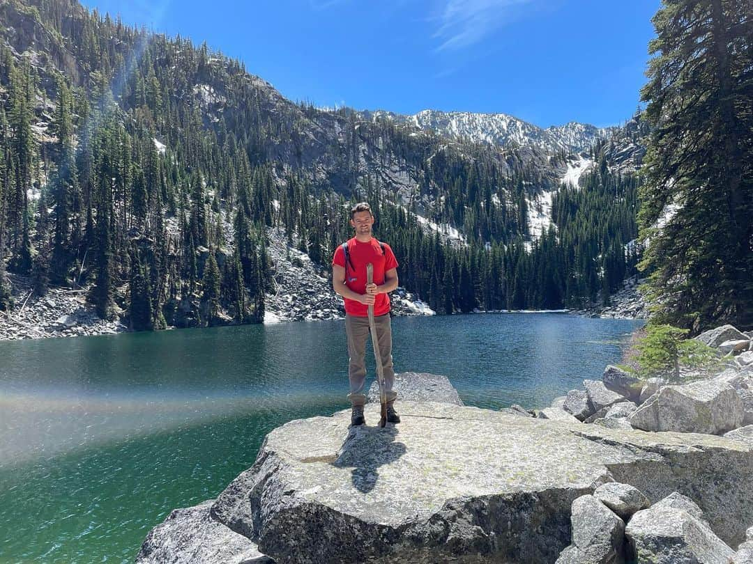 キミー・マイズナーさんのインスタグラム写真 - (キミー・マイズナーInstagram)「Happy birthday to my hubs, my favorite hiking buddy, and the most handsome guy out there 😍 I love you. Cheers to 32!」7月9日 11時59分 - kmeiz12