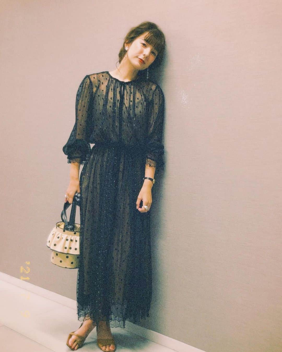 スザンヌさんのインスタグラム写真 - (スザンヌInstagram)「dot × dot ●○●  👜 @setsuko_sagittaire  👗 @amerivintage  💫 @mayu_accessories」7月9日 22時32分 - suzanneeee1028