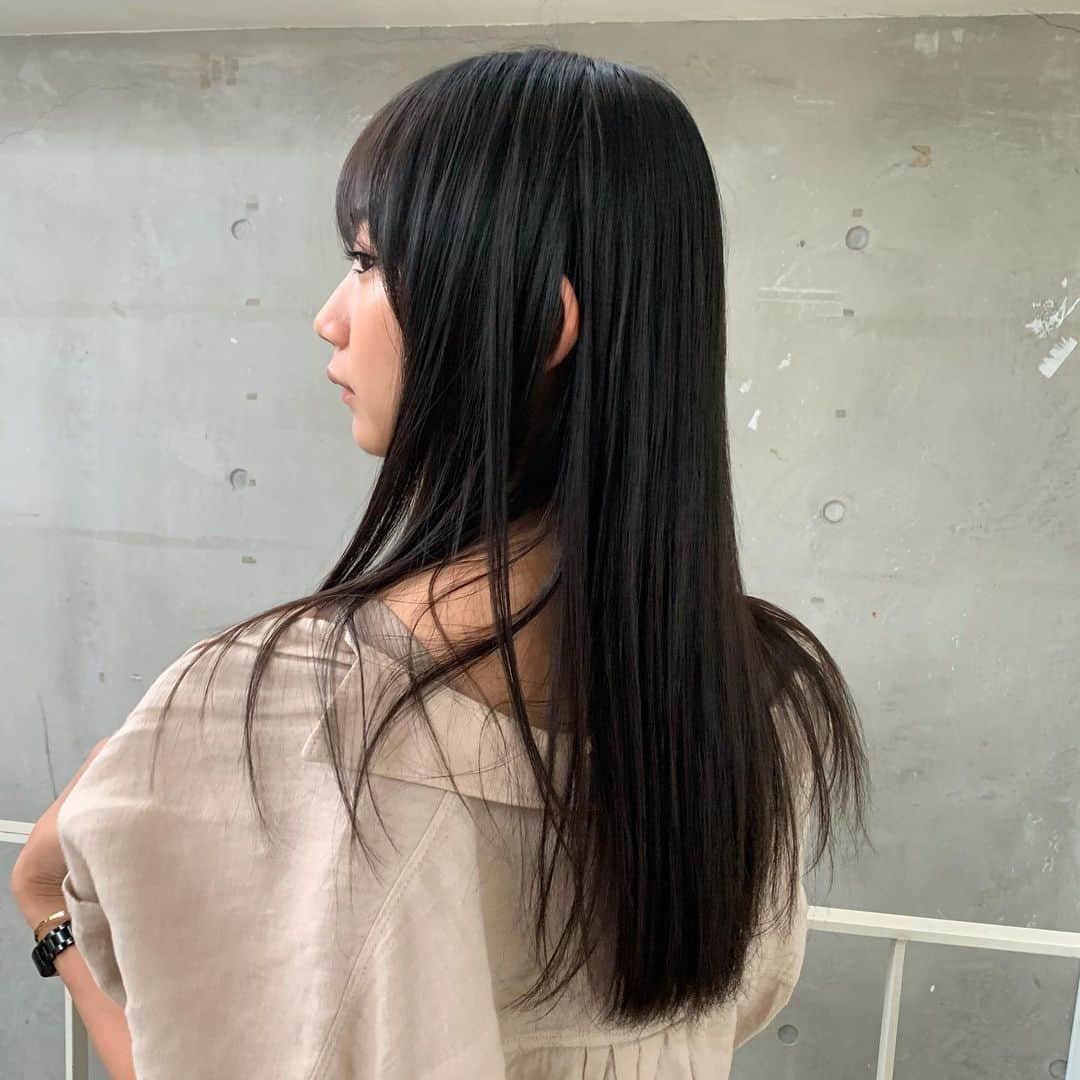 相沢菜々子さんのインスタグラム写真 - (相沢菜々子Instagram)「髪の毛えぐい綺麗さ 古本さん @acqua_keiji_furumoto いつもありがとうございます！  なんなら頭軽い気がするし 1時間経ってない😳笑   #ACQUA #ACQUAomotesando   #古本慶次 さん」7月9日 16時02分 - nanako_aizawa