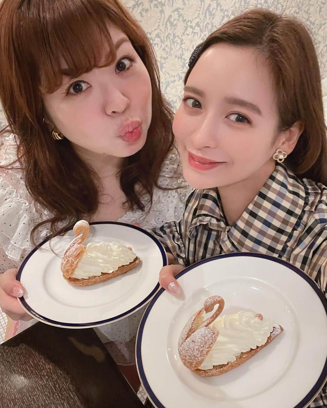 野崎萌香さんのインスタグラム写真 - (野崎萌香Instagram)「お皿の上の優美なあの子🦢🍽🎼  グルメなまあちゃんと💗  OP... @rokhofficial」7月9日 16時59分 - moeka_nozaki