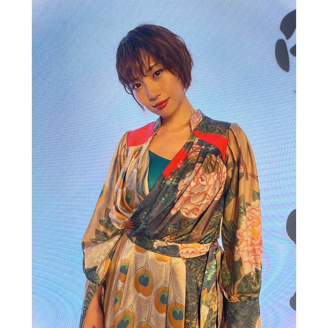増田有華さんのインスタグラム写真 - (増田有華Instagram)「＊  ヘアメイクはお任せで❤️‍🔥 くしゃくしゃな髪（なんか言い方ちがうけど）はじめてです。お気に入りです。  ・ ・ ・ #花の慶次 #花の慶次2021」7月9日 17時41分 - masuyuka_official