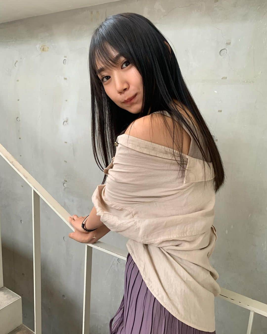 相沢菜々子さんのインスタグラム写真 - (相沢菜々子Instagram)「サラサラすぎてめちゃめちゃ いい顔してるやんってなって各SNS上げた。笑 #トリートメント @acqua_keiji_furumoto」7月9日 18時32分 - nanako_aizawa
