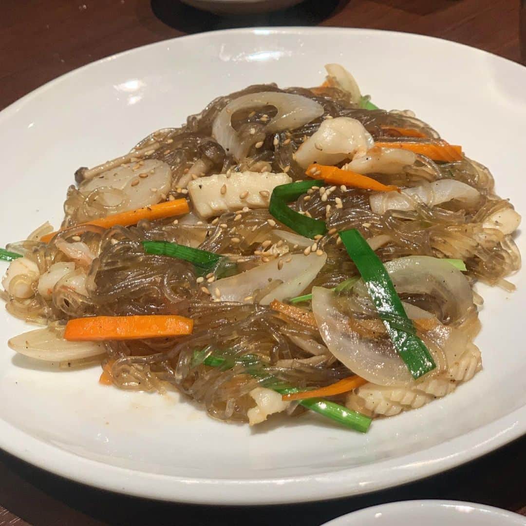 吉川ちかさんのインスタグラム写真 - (吉川ちかInstagram)「大阪の夜にみんなで行った 焼肉・韓流食彩 瑞英  (@soyon_kitashinchi )の お店が最高に美味しかった🤤💓 . 全部美味しかったけど タタキと豚足、チーズチヂミ 韓国風おにぎりがタイプでした🍙💕 . 大阪行ったらまた行きたいお店 お腹パンパンになるまで食べました🤣💓 . #大阪グルメ#北新地#北新地グルメ #北新地ランチ #美味しかった#焼肉#韓国料理#韓国料理大好き」7月9日 21時00分 - yoshikawachika_1116