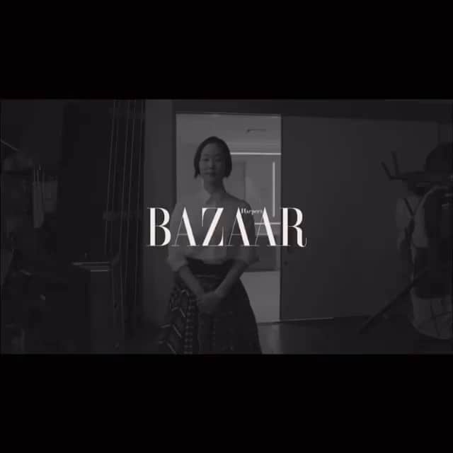 のインスタグラム：「@harpersbazaarjapan  @piaget  #黒木華  #harukuroki  ⁡  Video Production: UN-T FACTORY! Styled by @rena_semba Interview&Realization: @kaori___watanabe  Hair&Makeup: @rieshiraishi1220」