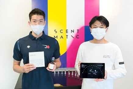 見延和靖さんのインスタグラム写真 - (見延和靖Instagram)「SCENTMATIC株式会社とKAORIUMを使って共同開発したオリジナルアロマブレンドがついに完成しました！ 早速、この香りを使って自宅や遠征先での空間作りに役立てたいです。 また、Chief Sports Officerとしても香りの重要性を広めていきたいです。  https://prtimes.jp/main/html/rd/p/000000023.000051694.html  #KAORIUM #scentmatic #pr」7月10日 8時49分 - minobe_kazuyasu