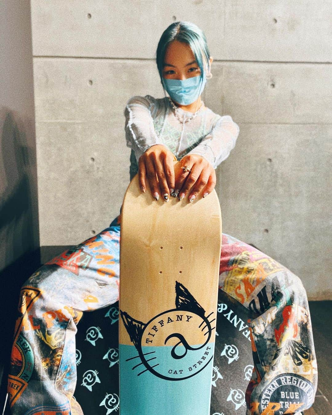 RIEHATAさんのインスタグラム写真 - (RIEHATAInstagram)「it's time to get back being a skater girl again? 🤪🛹  10代の頃以来乗ってない😳  @tiffanyandco  #tiffanyxcatstreet」7月10日 14時19分 - riehata