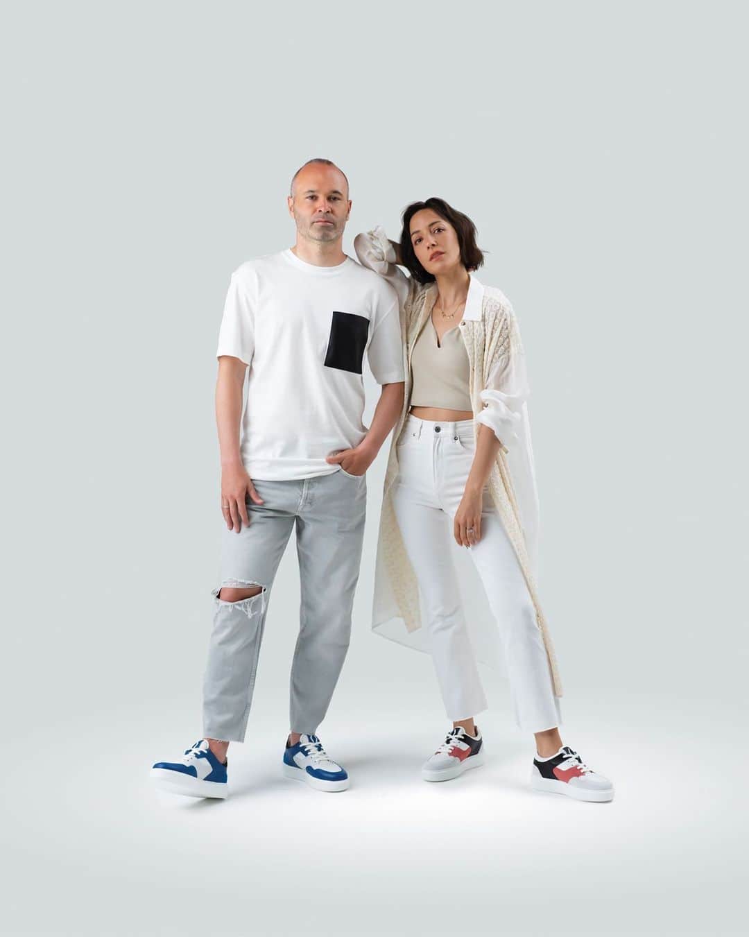 アンナ・オルティス（イニエスタの妻）のインスタグラム：「Team @mikakus 👟❣️」