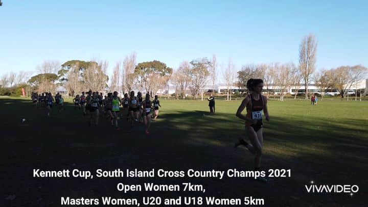 アンジェラ・ペティのインスタグラム：「Kennett Cup South Island Cross Country Champs today 🏃‍♀️🏃‍♀️🏃‍♀️ Open Women 7km 3rd place for me🥉really enjoyed this one! Congratulations to everyone who raced and thank you to the officals! 👏」