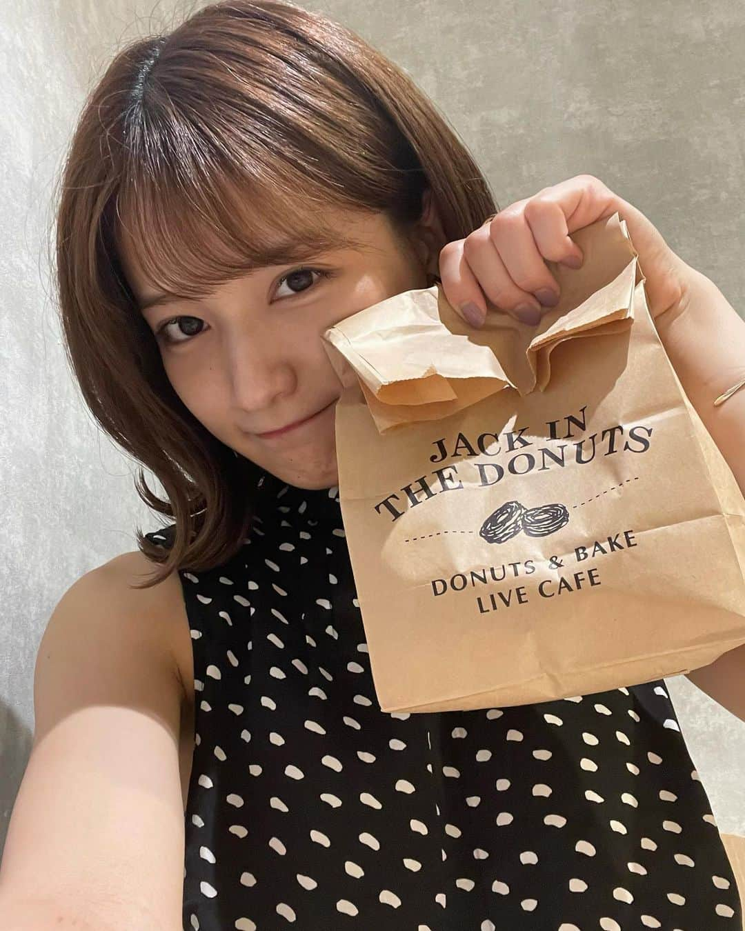 織田奈那さんのインスタグラム写真 - (織田奈那Instagram)「ドーナツ見ると食べたくなる #これ普通だよね #美味しかったなここのドーナツ #めっちゃ食べた #気付いたらドーナツ買ってる」7月10日 20時07分 - odanana924