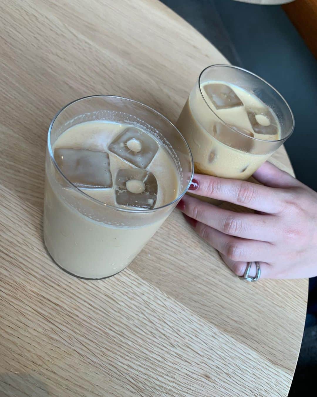 のインスタグラム：「カフェ大好きまんです😇💓最近行けてない…😭. . . . #bluebottlecoffee #coffee #cafe #cafestagram #카페 #커피」