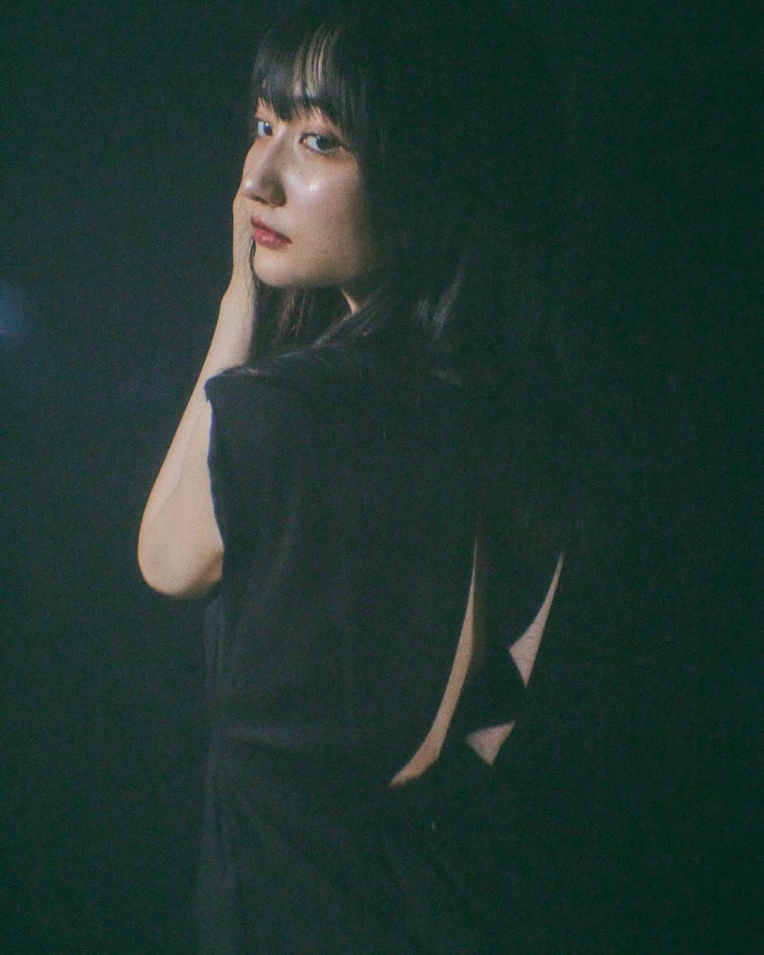 加藤咲希のインスタグラム：「おやすみ( ¯꒳¯ )ᐝ . #加藤咲希 #かとぅ #かとっこ🐱🌸 #作品撮り #04 #05 #04line #sjk #jk2」