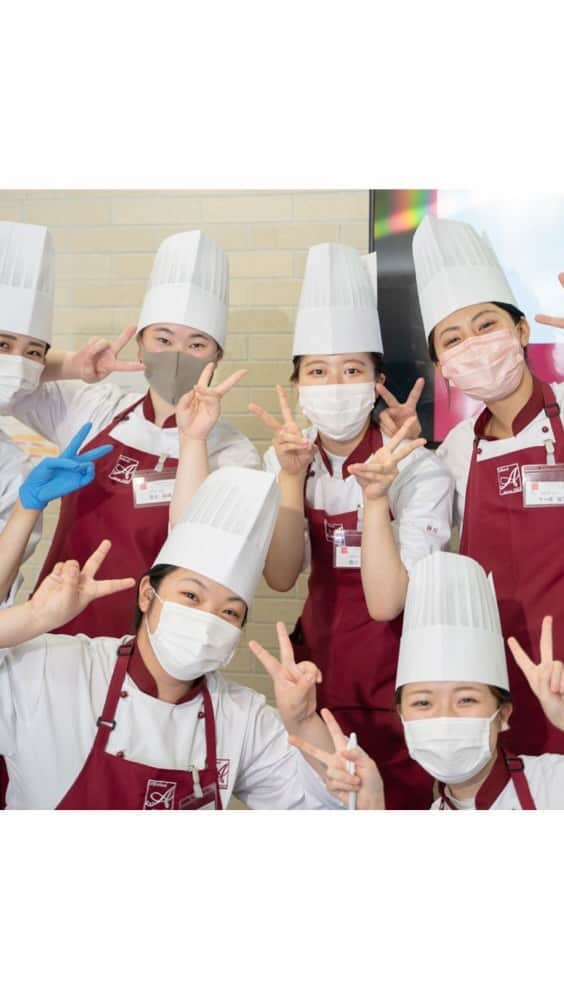 赤堀製菓専門学校のインスタグラム