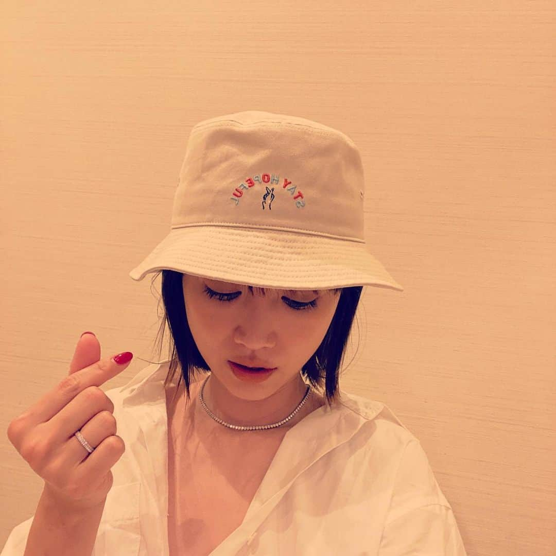 ヨンアさんのインスタグラム写真 - (ヨンアInstagram)「#stayhopeful  @coel.official  @shogosekine0319  コラボの🧢 色も形もお気に入りです❣️ 今日はどんな1日だった？ 오늘하루 어땠어???」7月11日 21時25分 - youn1029